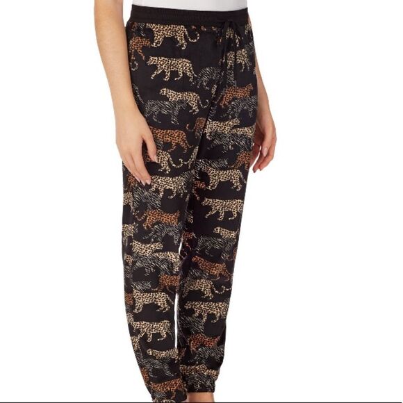 Tiger Velour Joggers   - Picture 4 of 6